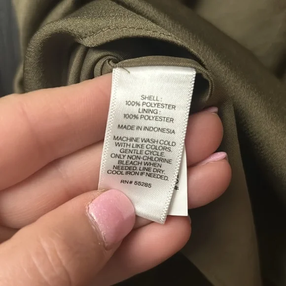 Green Blouse - Picture 2 of 5